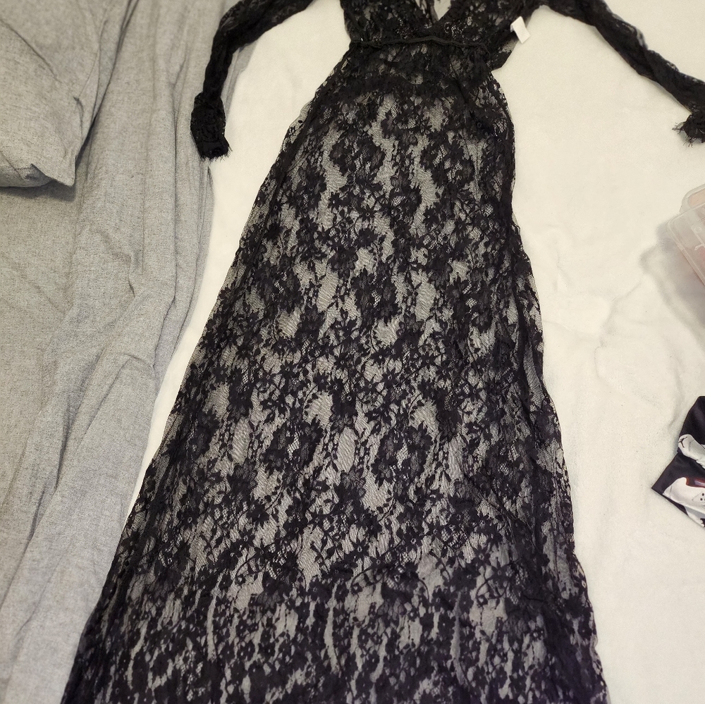 Lace Maternity Shoot Outfit